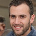 Stanislav Drako - webový vývojář, portrétová fotografie pořízená 04.05.2014. Zdroj: https://stanislav-drako.cz